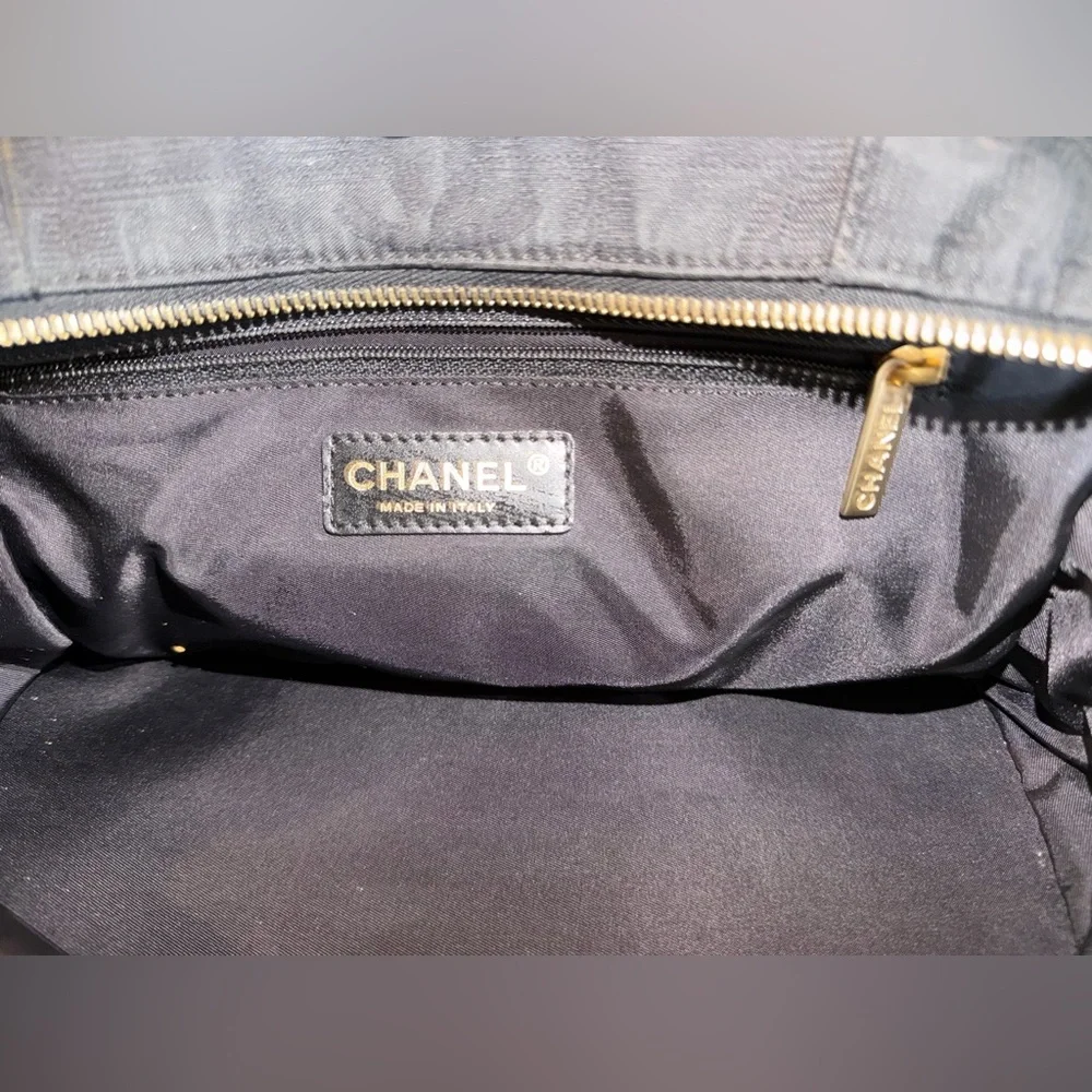 Chanel Cocoon linen handbag